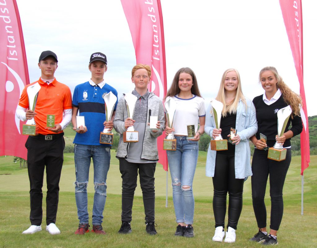 Íslandsmeistarar 2016: Hlynur Bergsson, Ingi Rúnar, Sigurður Arnar, Hulda Clara, Amanda og Saga. Mynd/seth@golf.is