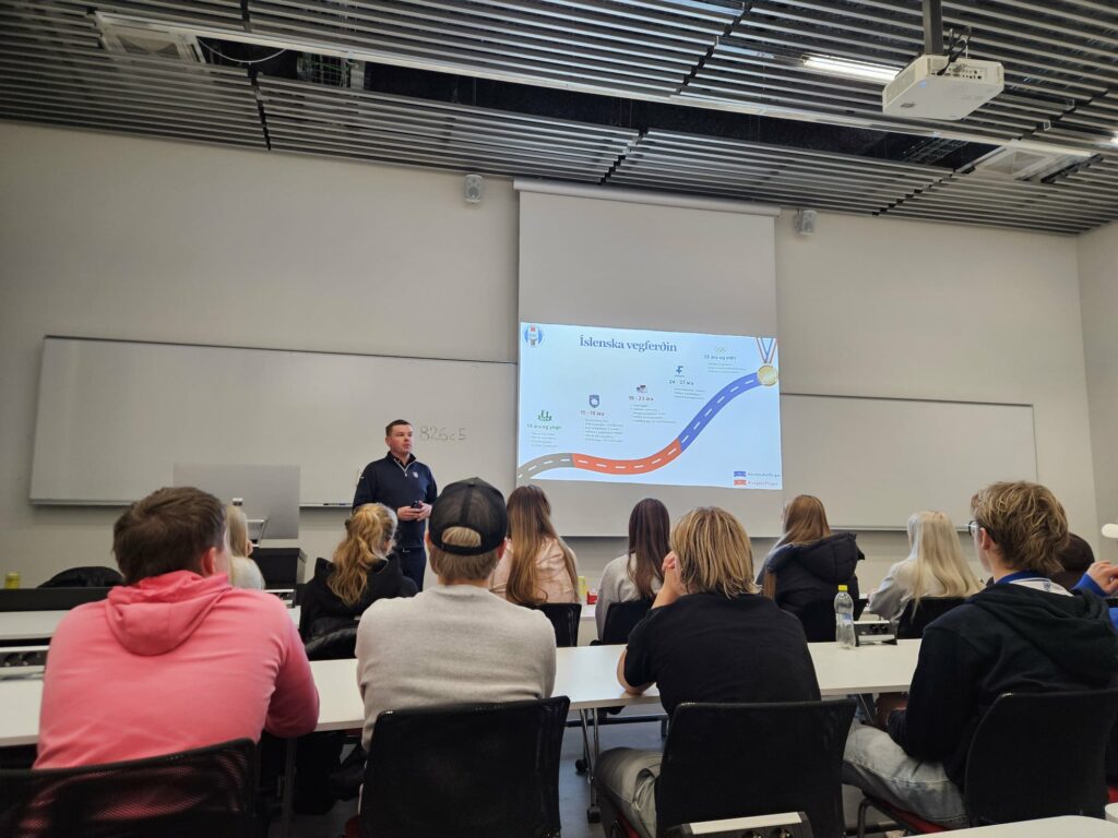 attkudLsrb6NEyGmr3qCBrVNw1GjBcLQg78ndDNpeEL_pk - Golfsamband Íslands