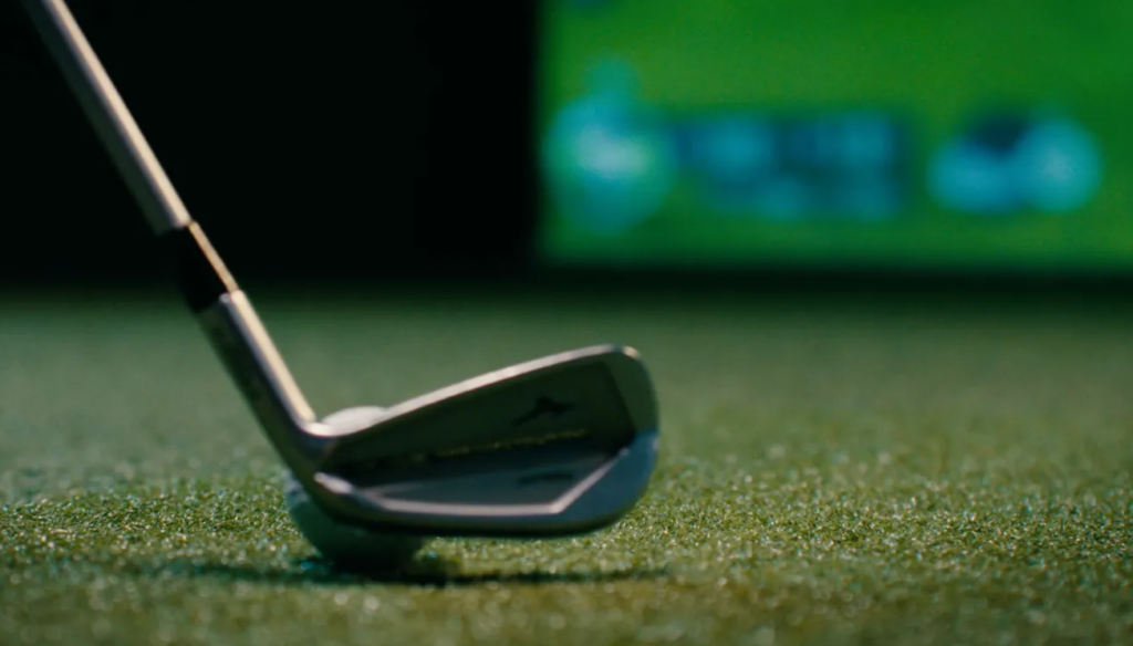Kylfingar fá fría golfkennslu í nýju ELVA greiningarkerfi